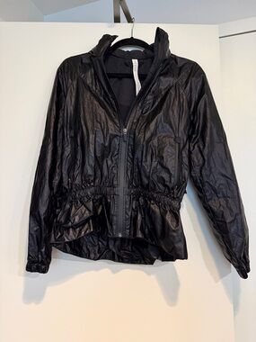 Lululemon Women's Black Jacket Size 4